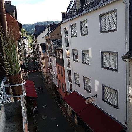 Haus Alte Metzgerei - Im Herzen Der Altstadt Zell an der Mosel Exterior foto