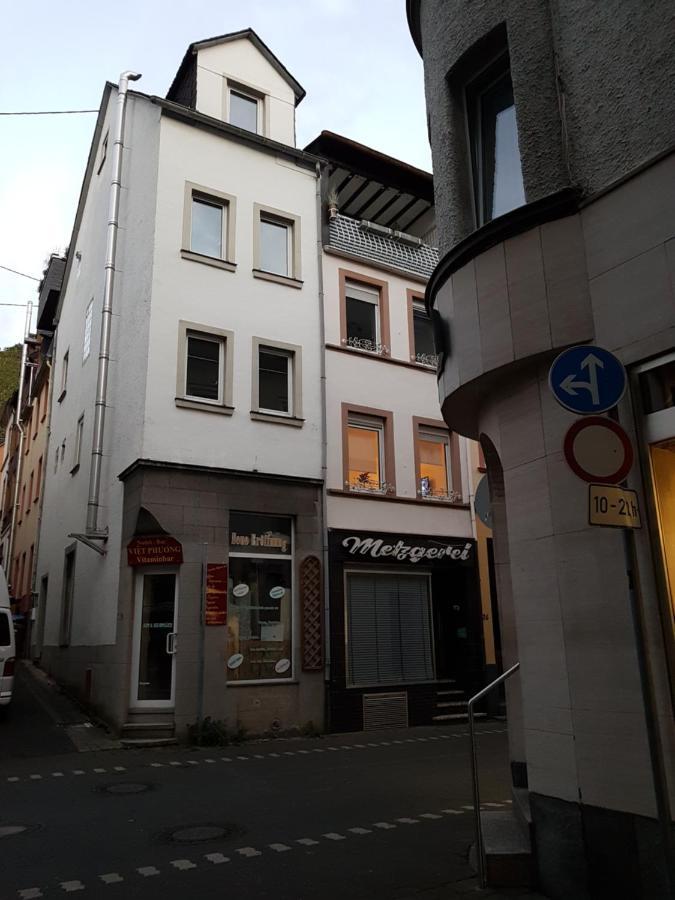 Haus Alte Metzgerei - Im Herzen Der Altstadt Zell an der Mosel Exterior foto